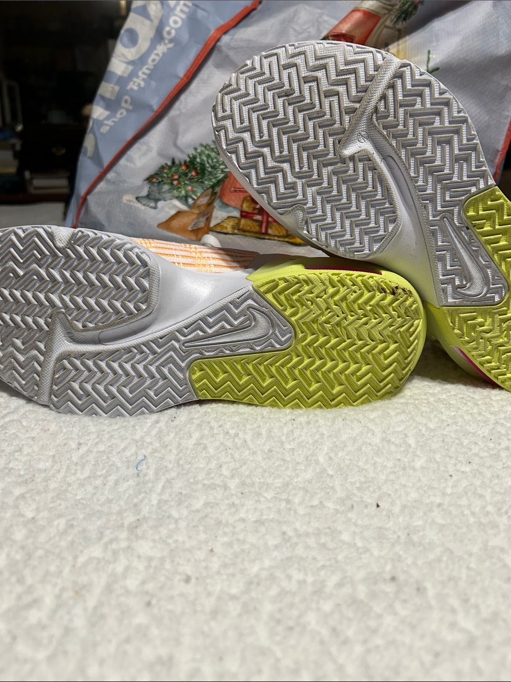 Nike Air 💕 - Picture 3 of 10